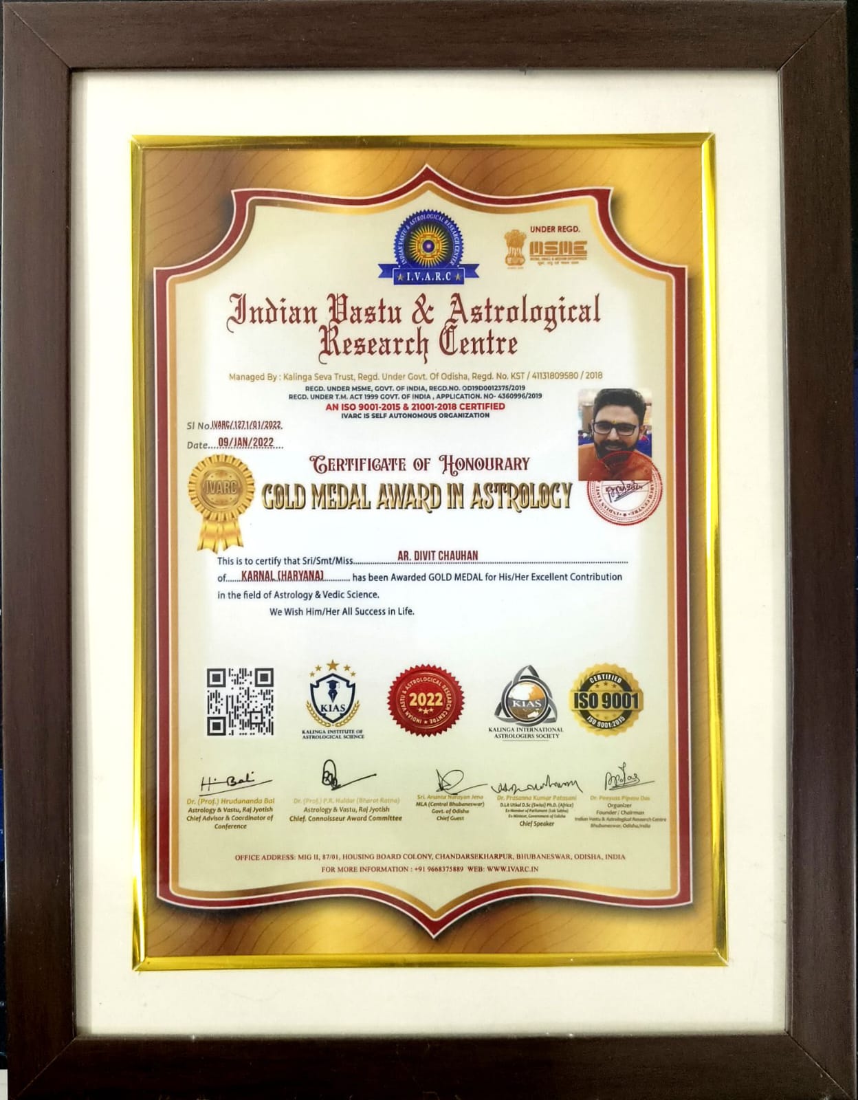 Gold Medal Award in Astrology - Indian Vastu and Astrological Research Centre